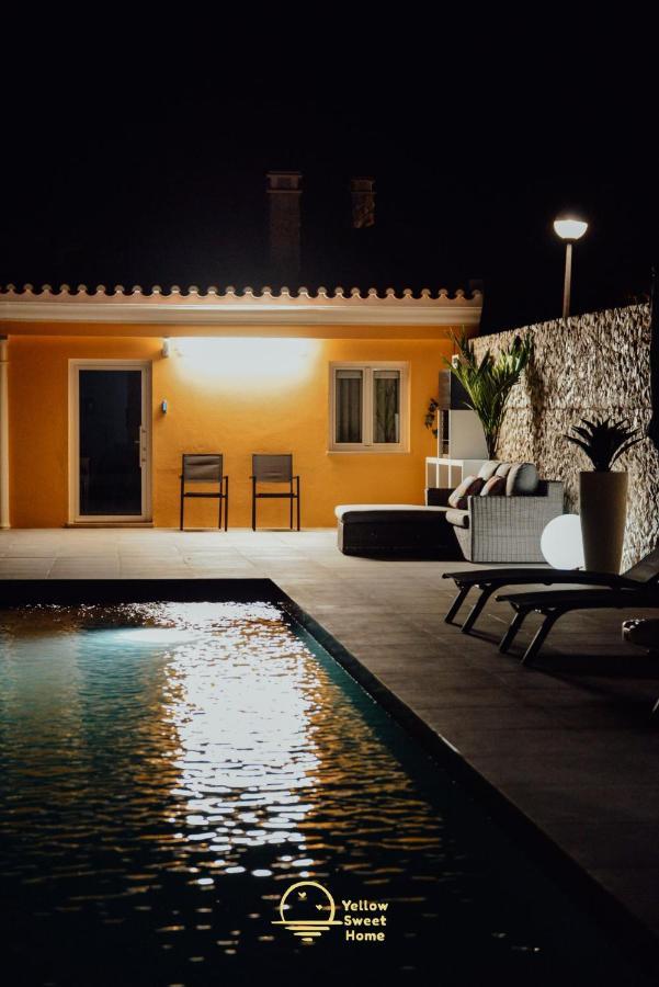 Yellow Sweet Home - Maria E Beatriz Nazaré Dış mekan fotoğraf