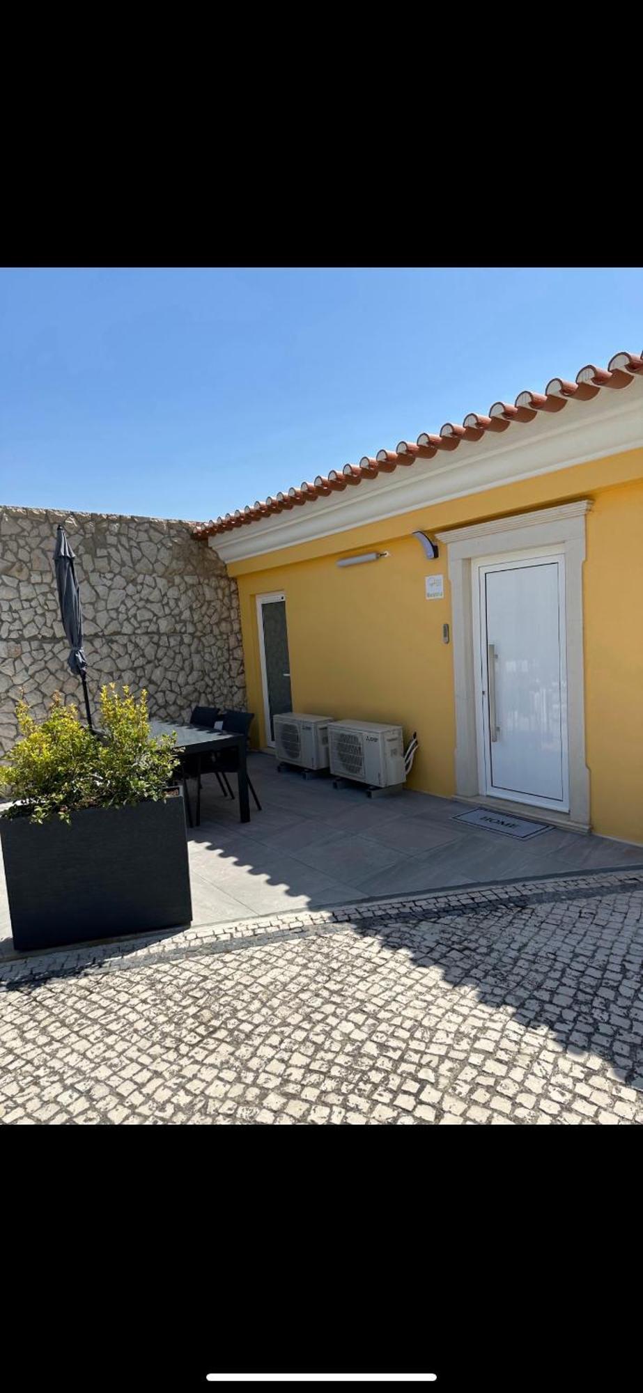 Yellow Sweet Home - Maria E Beatriz Nazaré Dış mekan fotoğraf